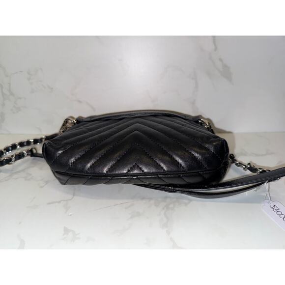 Chanel Calfskin Chevron Waist Belt Bag - Picture 5 of 9